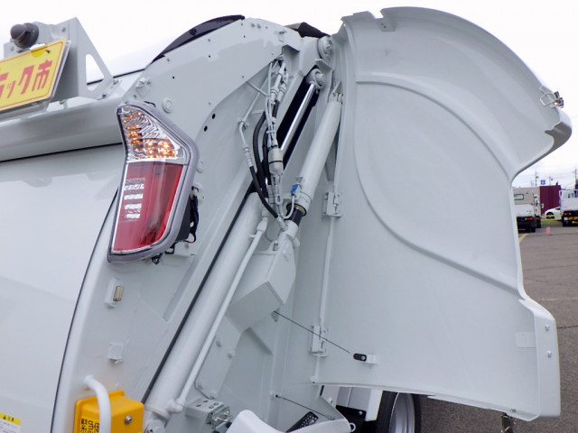 三菱ふそう キャンター 小型 塵芥車（プレス式） 2RG-FEAV0(111858) 46枚目