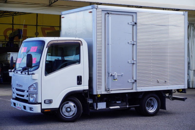 いすゞ エルフ 小型 バン TPG-NLR85AN(112594) 1枚目