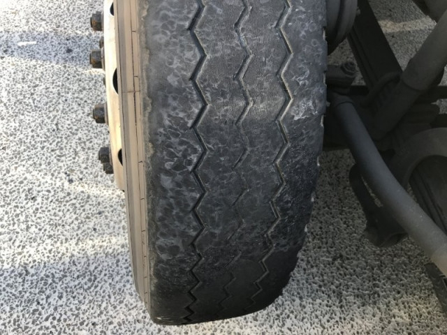 UDトラックス（日産） クオン 大型 トラクタ 2PG-GK5AAB(111839) 25枚目