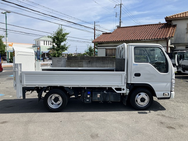いすゞ エルフ 小型 平ボディ 2RG-NJR88A(109351) 5枚目