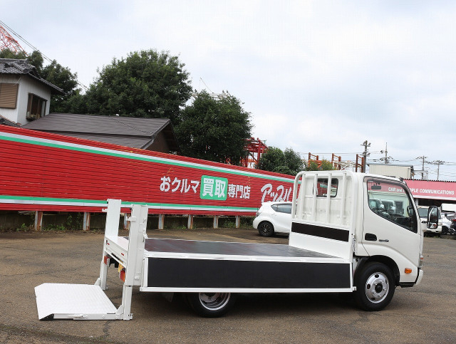 日野 デュトロ 小型 平ボディ TKG-XZC605M(112351) 19枚目