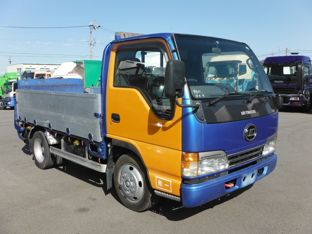 UDトラックス（日産） カゼット 小型 平ボディ KK-AKR69EA(1109) 24枚目