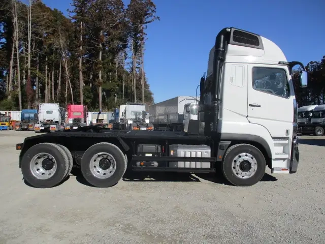三菱ふそう スーパーグレート 大型 トラクタ 2KG-FV80VJR(106872) 4枚目