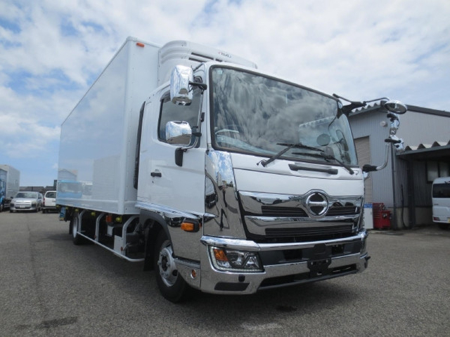 日野 レンジャー 中型 冷蔵冷凍バン 2KG-FD2ABG(107697) 2枚目