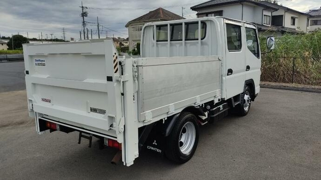 三菱ふそう キャンターガッツ 小型 Wキャブ PA-FB70BB(12376) 8枚目