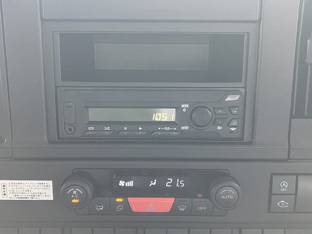 いすゞ エルフ 小型 平ボディ 2RG-NPR88AC(112809) 41枚目