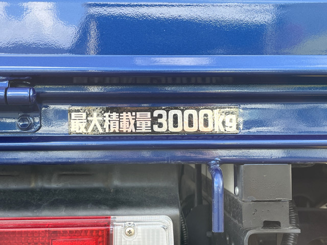 日野 デュトロ 小型 平ボディ 2RG-XZU605M(104718) 11枚目