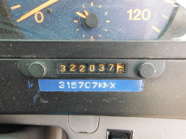 日野 プロフィア 大型 ウィング KL-FW1KXHG(1918) 27枚目