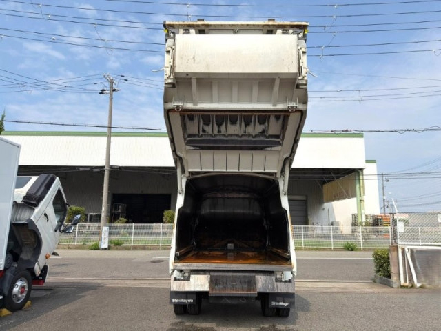 日野 レンジャー 中型 塵芥車（プレス式） 2KG-FC2ABA(109502) 9枚目