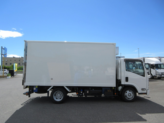 いすゞ エルフ 小型 冷蔵冷凍バン 2PG-NPR88AN(109817) 6枚目