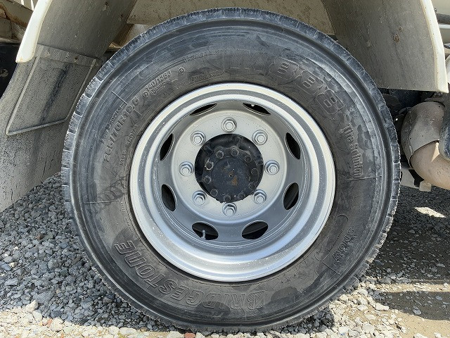 いすゞ フォワード 増トン ミキサー車 2PG-FTR90U2(107587) 32枚目