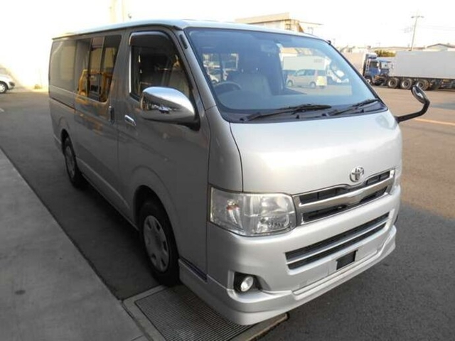トヨタ ハイエース 小型 Translation missing: ja.item.body_keijou_enum.body_keijou_light_van QDF-KDH201V(8183) 6枚目