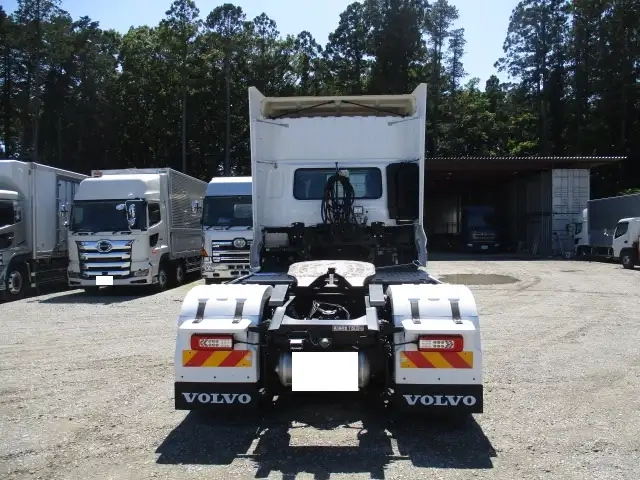 日産自動車 クオン 大型 トラクタ 2RG-GK5DAD(106702) 6枚目