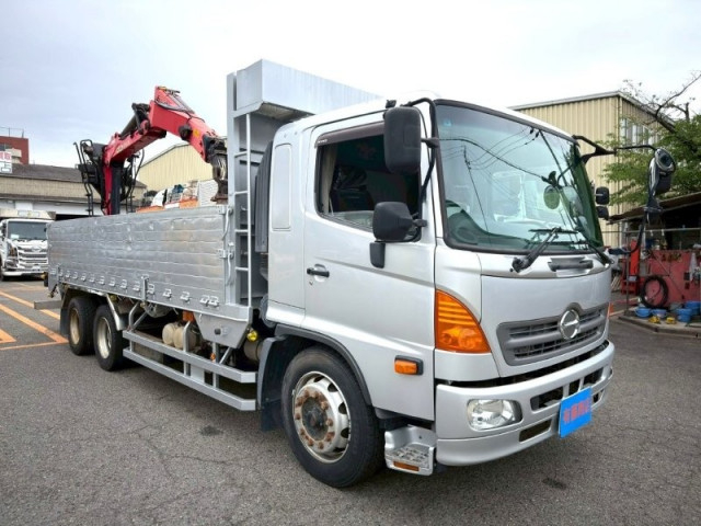 日野 レンジャー 増トン 平ボディ（クレーン付） LDG-GK8JNAA(110392) 2枚目