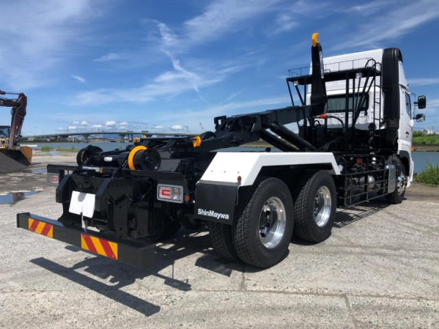 日野 プロフィア 大型 コンテナ専用車 2DG-FS1AJE(107824) 4枚目