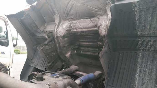 UDトラックス（日産） ビッグサム 大型 ウィング KL-CD48ZWA(3613) 25枚目