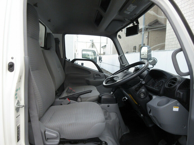 トヨタ ダイナ 小型 バン TKG-XZC605(8787) 31枚目