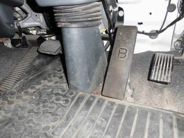 三菱ふそう ファイター 増トン 平ボディ（クレーン付） QKG-FK72FZ(22165) 40枚目