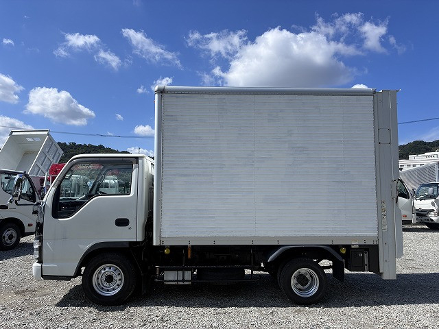 いすゞ エルフ 小型 バン KR-NHR69N(112071) 4枚目
