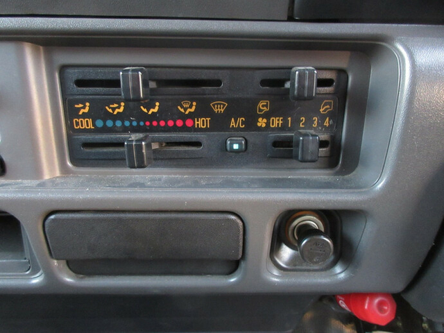 いすゞ エルフ 小型 幌車（ウィング式） KR-NPR81PAV(7722) 39枚目