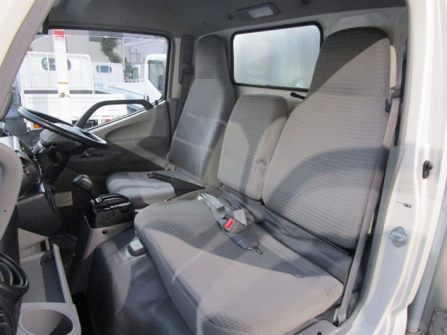日野 デュトロ 小型 バン TPG-XZC645M(97794) 32枚目