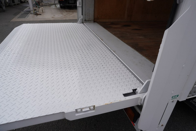 三菱ふそう キャンター 小型 バン TPG-FDA50(110768) 27枚目
