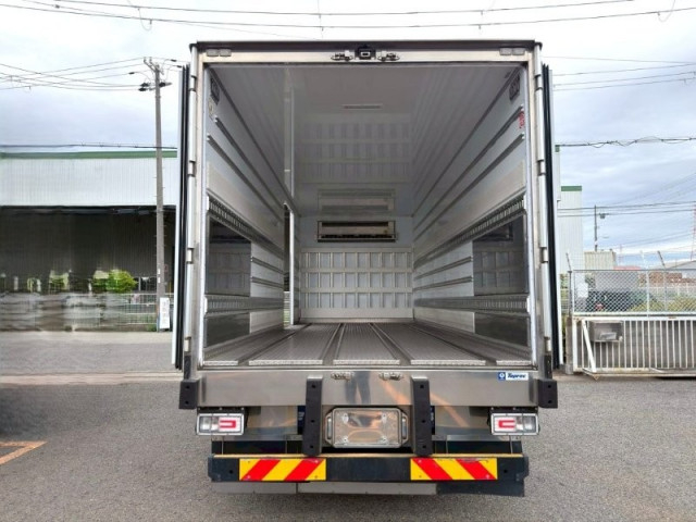 日野 レンジャー 増トン 冷蔵冷凍バン 2KG-FJ2ABG(105656) 5枚目