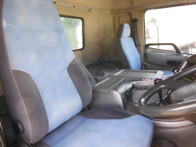 UDトラックス（日産） ビッグサム 大型 土砂ダンプ ADG-CW4XL(1377) 29枚目