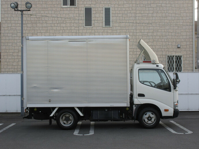 トヨタ ダイナ 小型 バン TKG-XZC605(8793) 6枚目