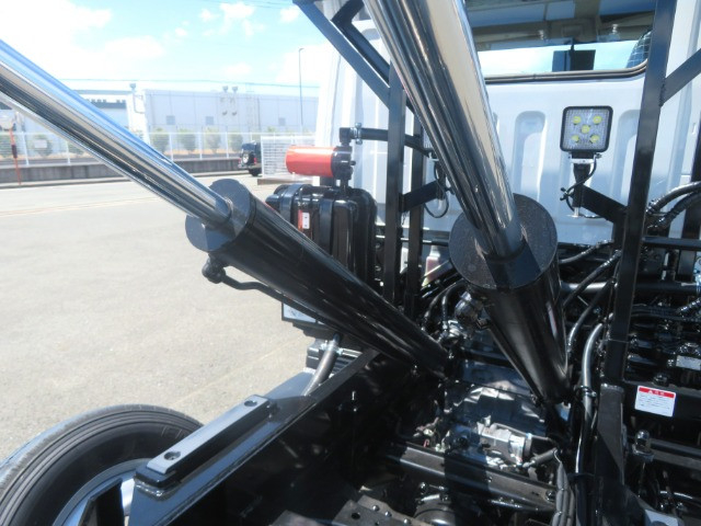 三菱ふそう キャンター 小型 コンテナ専用車 2RG-FBAV0(111621) 20枚目