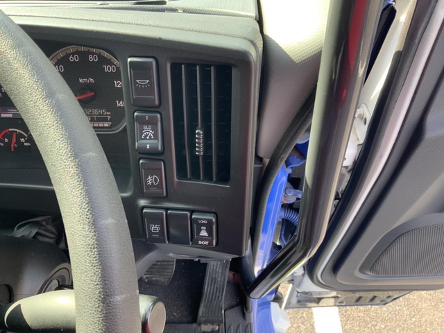 いすゞ ギガ 大型 ウィング 2PG-CYL77C(54978) 35枚目
