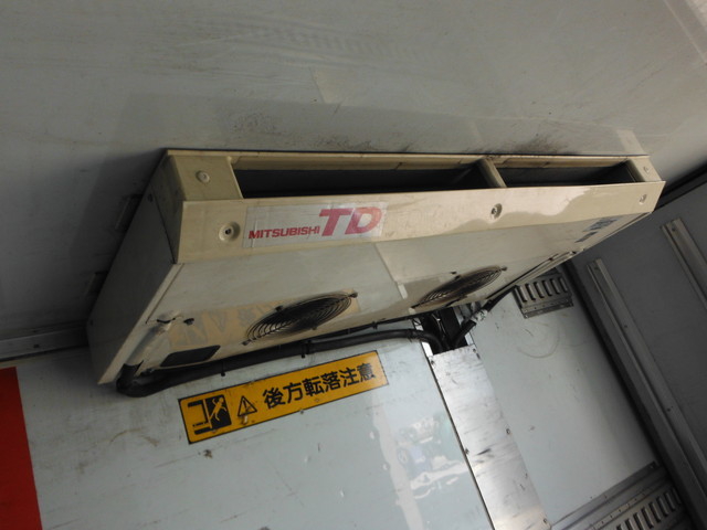 日野 レンジャー 中型 冷蔵冷凍バン BDG-FC7JGWA(1455) 9枚目
