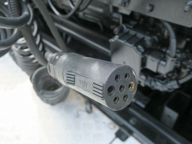 UDトラックス（日産） クオン 大型 トラクタ QPG-GK5XAB(38802) 7枚目