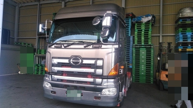 日野 プロフィア 大型 トラクタ ADG-SH1EDXG(2876) 1枚目
