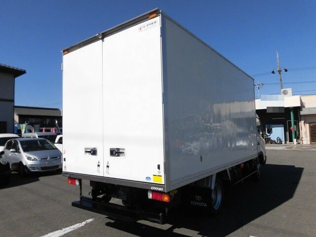 トヨタ ダイナ 小型 冷蔵冷凍バン BDG-XZU414(7193) 3枚目