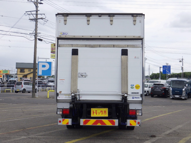 日野 レンジャー 増トン 冷蔵冷凍バン 2DG-GC2ABA(110046) 6枚目