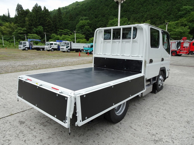 三菱ふそう キャンター 小型 Wキャブ 2TG-FDA00(111928) 2枚目