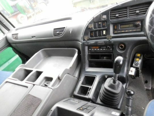いすゞ ギガ 大型 土砂ダンプ PDG-CXZ77K8(6582) 6枚目