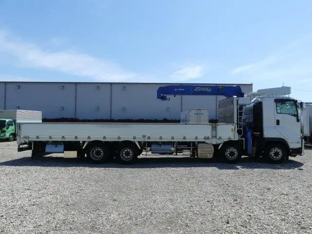 いすゞ ギガ 大型 平ボディ（クレーン付） QPG-CYJ77B(110865) 4枚目