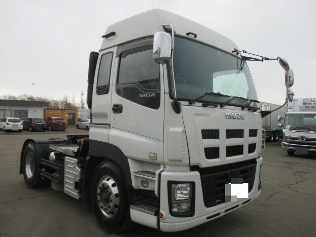 いすゞ ギガ 大型 トラクタ LKG-EXD52AD(8465) 3枚目