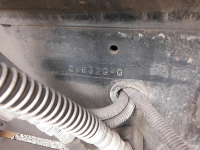 UDトラックス（日産） クオン 大型 トラクタ KL-CW632GHT(2635) 12枚目