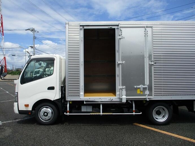 日野 デュトロ 小型 バン 2RG-XZU710M(12248) 6枚目