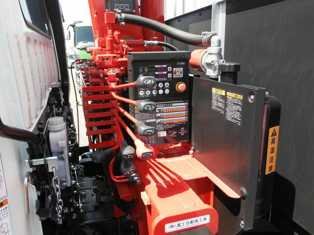 三菱ふそう ファイター 大型 平ボディ（クレーン付） 2KG-FK62FZ(36751) 8枚目