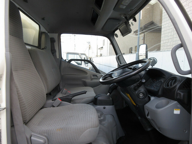 トヨタ ダイナ 小型 バン TKG-XZC605(9228) 30枚目