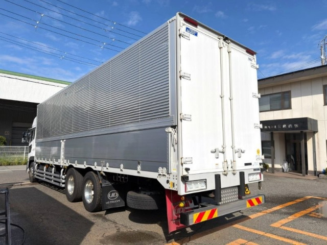 UDトラックス（日産） クオン 大型 ウィング 2PG-CD5CA(112786) 4枚目