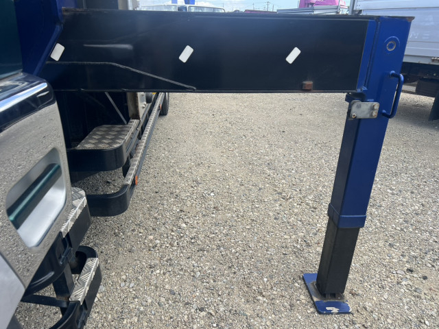 三菱ふそう ファイター 増トン 平ボディ（クレーン付） 2KG-FK65FZ(109567) 18枚目