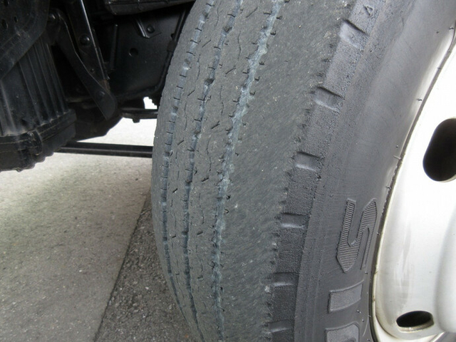 いすゞ エルフ 小型 平ボディ KR-NHS69A(8005) 21枚目