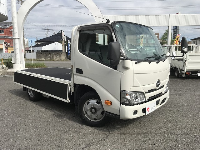 日野 デュトロ 小型 平ボディ 2RG-XZU605M(112642) 10枚目