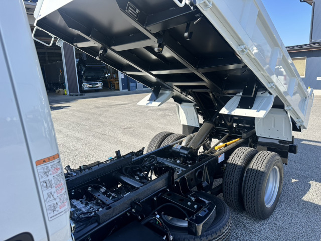 三菱ふそう キャンター 小型 土砂ダンプ 2RG-FBA60(105959) 6枚目