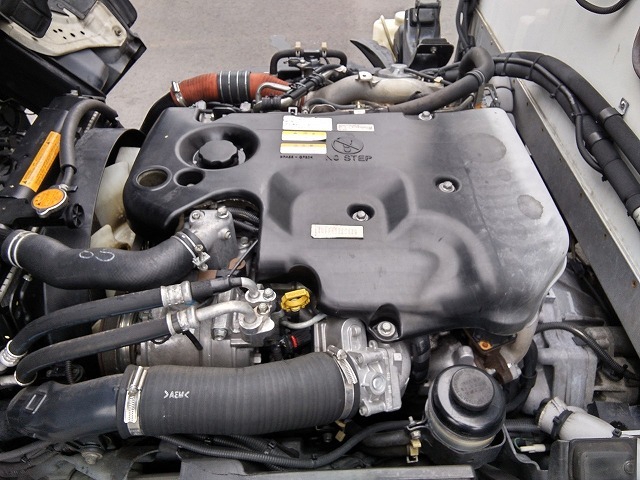 いすゞ エルフ 小型 冷蔵冷凍バン SKG-NHR85AN(8951) 14枚目